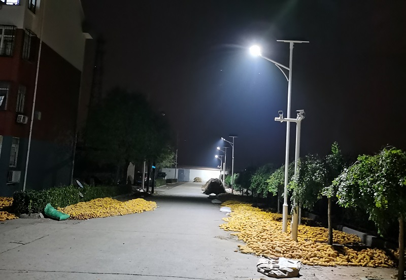 解讀太陽(yáng)能路燈廠(chǎng)家的生產(chǎn)工藝與技術(shù)